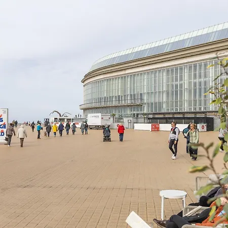 Miramar - Garage Available Apartment Ostend