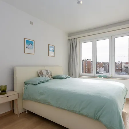 Miramar - Garage Available Ostend