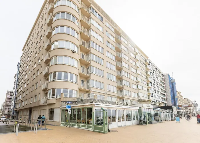Appartement Miramar - Garage Available Oostende